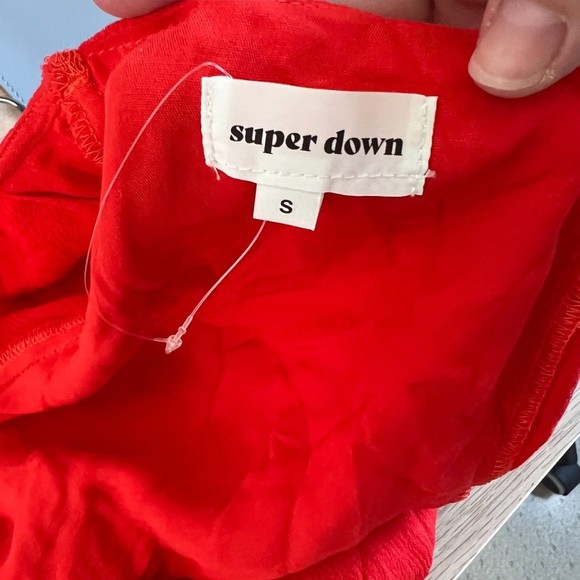 NEW Superdown Revolve Top Women's Size Small Red Puff Sleeve Deep V Neck - Picture 2 of 10